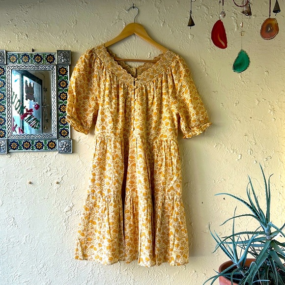 Madewell Dresses & Skirts - Madewell Eyelet Trim Tiered Mini Dress 🌼 Size Medium